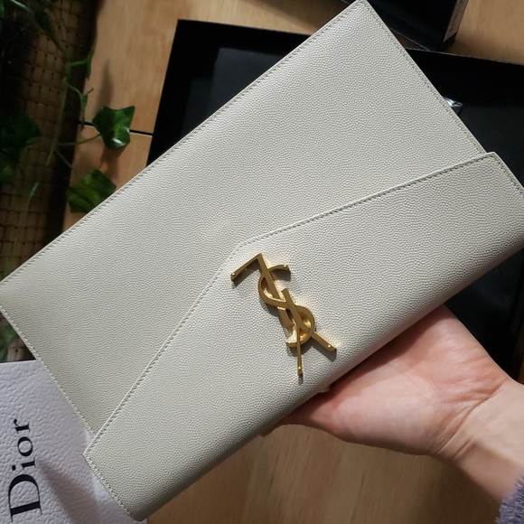 SOLD YSL envelope clutch - Picture 7 of 7